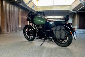 Royal Enfield Meteor 350 Fireball Green