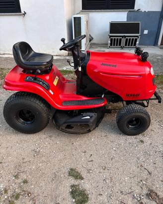 Trattorino tagliaerba