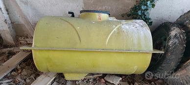 SERBATOIO IN PLASICA/VETRORESINA