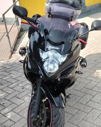 Suzuki Granturismo 