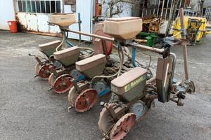 seminatrice da mais Benati a 4 file