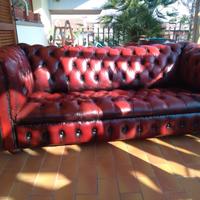 Divano Chesterfield 3 posti rosso scuro cm h70x190