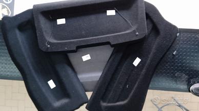  Disponibilità di Mensole auto o cappelliere 