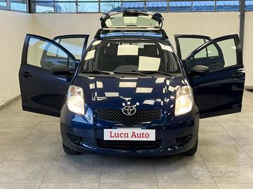 TOYOTA Yaris 1.0 5p. **SPECCHIETTI ELET