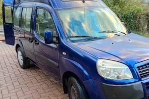 Fiat Doblò Trasporto Disabili – Tetto Alto