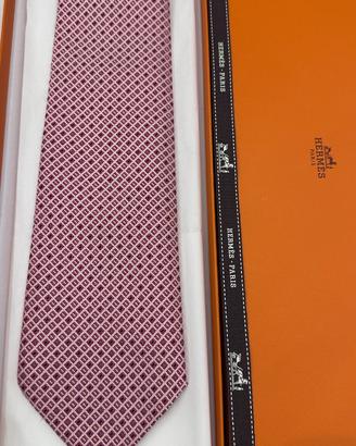 Cravatta Hermès pari al NUOVO