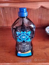 Detersivo pavimenti profumato Luxury 