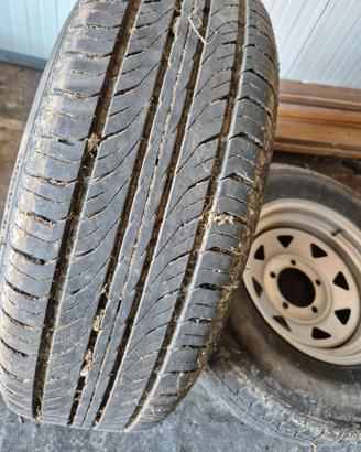 QUATTRO  COPERTONI  225/70R15