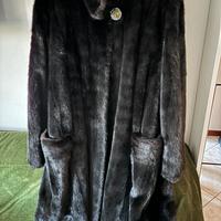 Pelliccia in visone nero