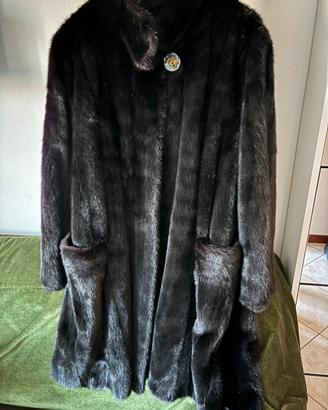 Pelliccia in visone nero