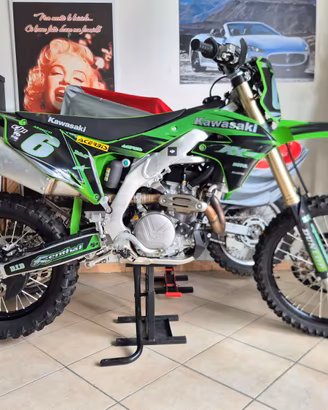KAWASAKI KX 450 TARGATO PARI AL NUOVO