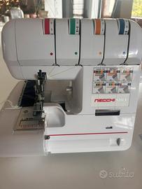 Macchina da cucire tagliacuci necchi