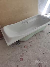 Vasca da bagno in vetroresina Idealstandard