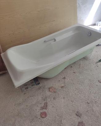 Vasca da bagno in vetroresina Idealstandard