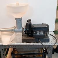 Passapomodoro elettrico