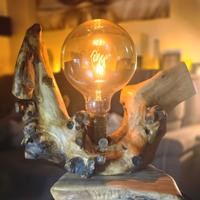 lampada in legno di ulivo