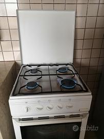 Cucina a gas 4 fornelli 