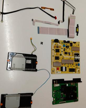 componenti TV Samsung UE50AU8070U