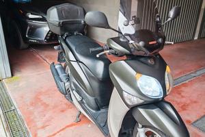 Scooter Yamaha Xenter 150