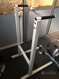 Attrezzo per tricipiti