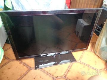 TV SAMSUNG 32 pollici  led UE32D6000 x ricambi