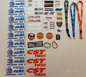 Sticker, cordino portachiavi, bracciali