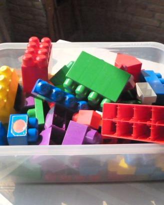 Blocchetti cotruzioni colorati