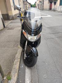  Suzuki burgman 400