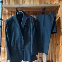 completo elegante uomo Corneliani