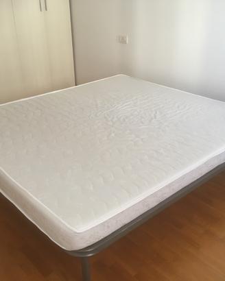 MATERASSO E RETE MATRIMONIALE KING (180 x 200 cm)