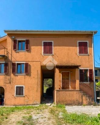 CASA SEMINDIPENDENTE A MEZZANEGO