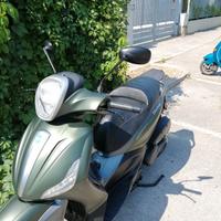 Piaggio Beverly 350 usato