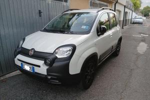 Fiat Panda 1.0 Hybrid City Cross Trussardi