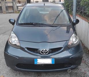 Toyota Aygo 1.0 VVT-i 3 porte (top x neopatentati)