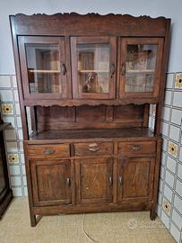 Vecchia credenza