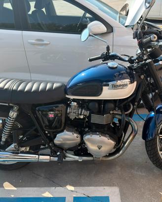 Triumph Bonneville SE
