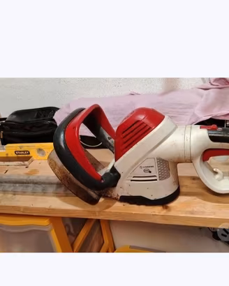 Tagliasiepi elettrico