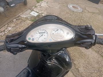 scooter liberty 50 4T 