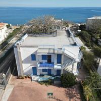 Villa panoramica con vista mare e giardino