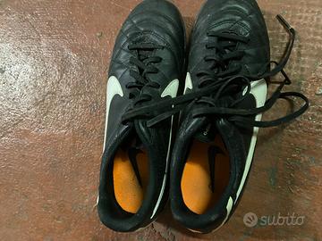 Scarpe Nike calcetto N. 42