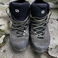 Scarpe da trekking uomo e donna