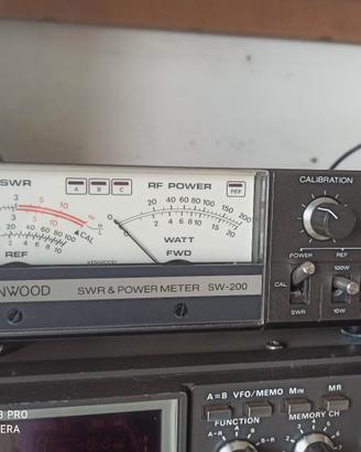 KENWOOD SW-200 ROSMETRO WATTMETRO 1.8 - 150 MHZ 