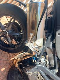 Ricambi triumph speed triple 1050 2005