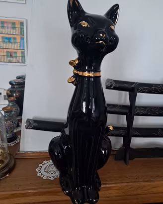 gatto in ceramica e oro 