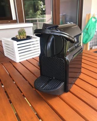 DeLonghi Inissia per Nespresso® EN80.B Nera
