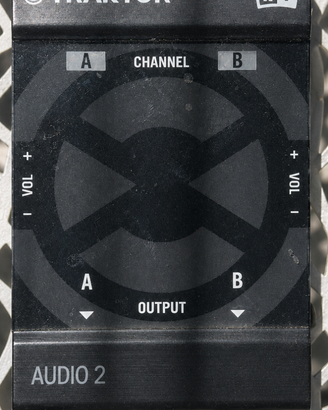 Native Instruments Traktor Audio 2