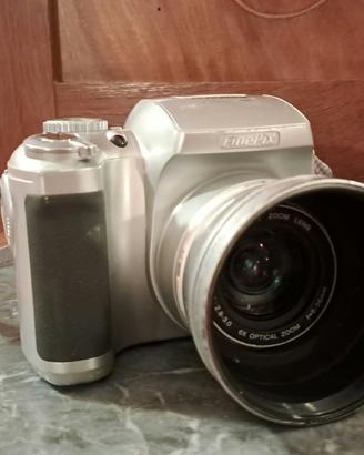 FinePix S3000
