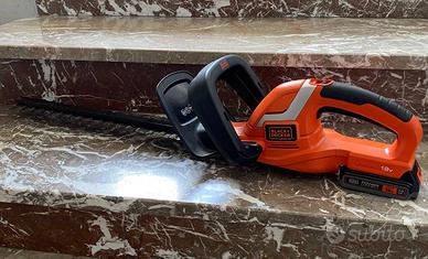 Tagliasiepi a batteria BLACK+DECKER