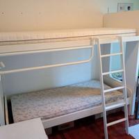 Letto a castello in legno verniciato bianco