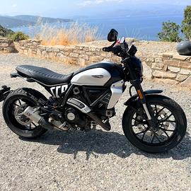 Ducati Scrambler Icon 800